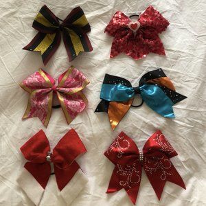 Cheer bows
